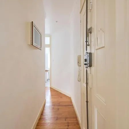 Apartman Lovely 2-bedroom In Trendy Campo Ourique
