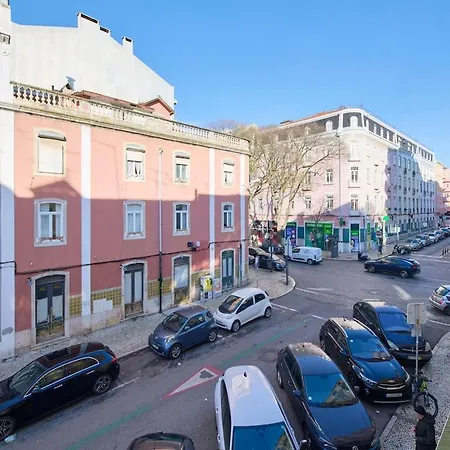 Apartman Lovely 2-bedroom In Trendy Campo Ourique *
