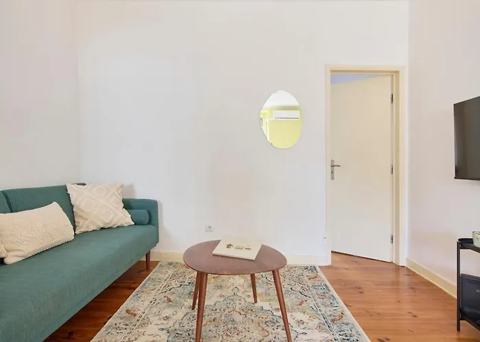 Lovely 2-bedroom In Trendy Campo Ourique