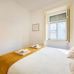 Lovely 2-bedroom In Trendy Campo Ourique Apartment